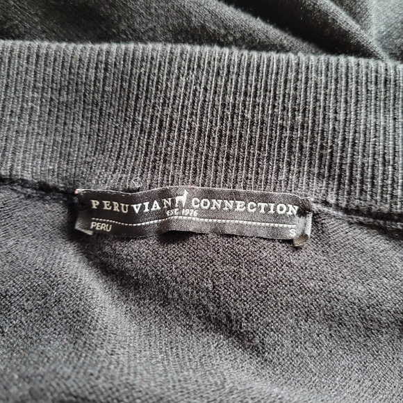 Peruvian connection skirt size S but runs more like large. - Picture 5 of 6